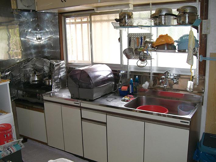 081125nakamura-kitchen-before.jpg