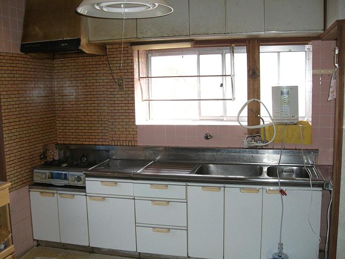 090623yamaoka-kitchen-before.jpg