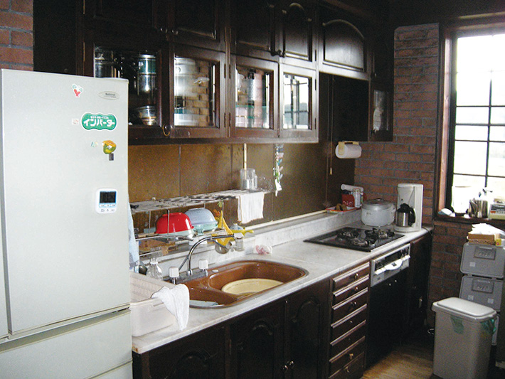 110106yamasiro-kitchen-before.jpg