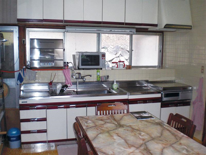 110112-kitchen-suekoka-before.jpg