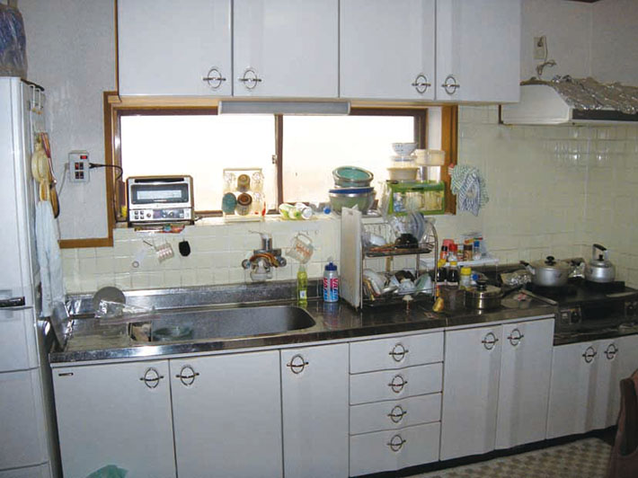 20151122-29kitchenbefore.jpg