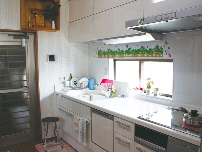 67kawamura-kitchen-top.jpg