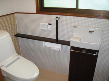 便器をひとつにして広々快適空間になりました。