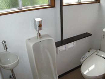 安全かつ掃除もしやすいトイレに生まれ変わりました。