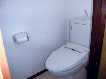 売家に出すのがきっかけ。清潔感溢れる空間に。