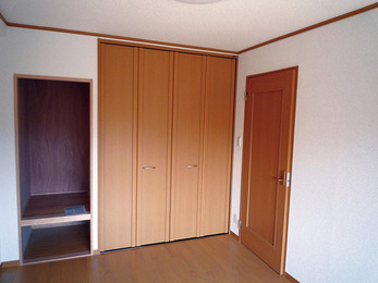 ベッドが置きやすい様に和室を洋室へ。