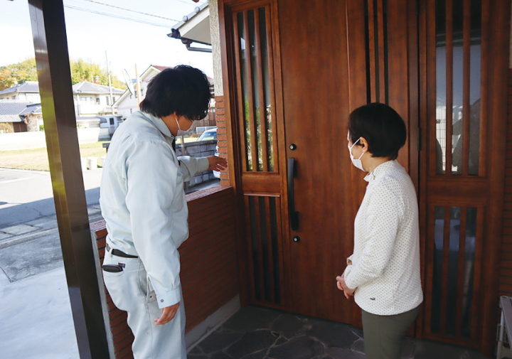 サン 下松  ご家族の動線を考え、快適改修に。 外構、玄関＆勝手口ドア、窓等のリフォーム施工例。